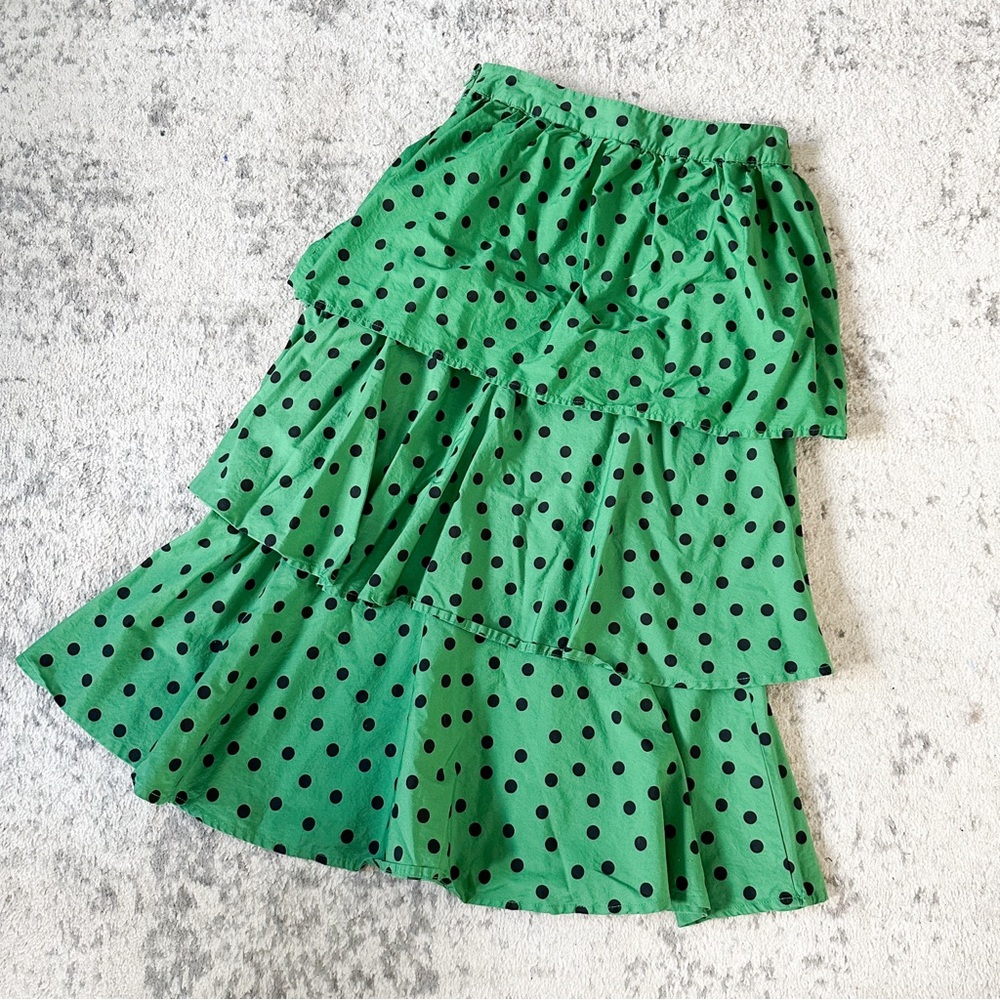 ⭐️3/$30⭐️ (bundle deal) WHO WHAT WEAR Green & Black Polka Dot Tiered Skirt